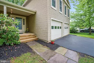 12755 Flat Meadow Ln, Herndon, VA 20171 - Photo 5