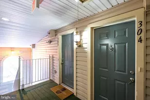 7046 Falls Reach Dr, Falls Church, VA 22043 - Photo 3