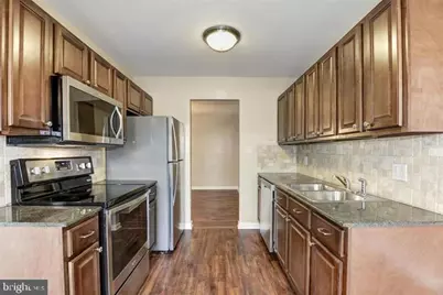 515 Florida Avenue #102, Herndon, VA 20170 - Photo 9