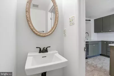 1660 Harvest Green Court, Reston, VA 20194 - Photo 5