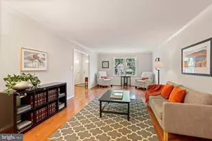 6571 Snowbell Ln, Falls Church, VA 22042 - Photo 5