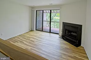 11108 Boathouse Ct, Reston, VA 20191 - Photo 3