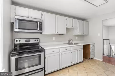 12821 Longleaf Lane, Herndon, VA 20170 - Photo 13