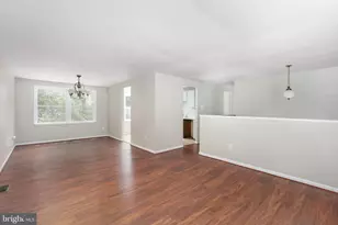 12821 Longleaf Ln, Herndon, VA 20170 - Photo 5