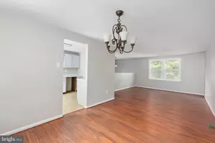 12821 Longleaf Ln, Herndon, VA 20170 - Photo 11