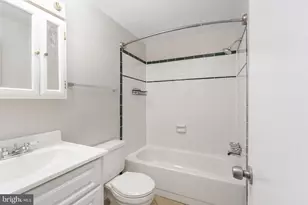 12821 Longleaf Ln, Herndon, VA 20170 - Photo 15