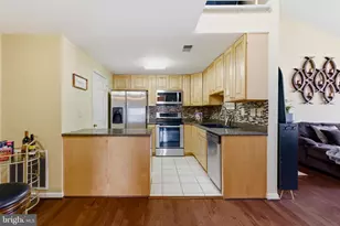 10208 Ashbrooke Ct, Oakton, VA 22124 - Photo 7