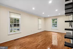 7408 Spring Tree Dr, Springfield, VA 22153 - Photo 9
