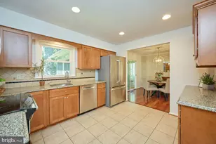 5631 Fort Corloran Dr, Burke, VA 22015 - Photo 7
