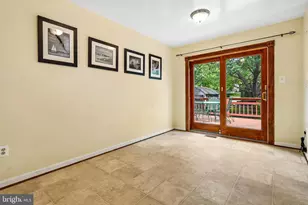 15204 General Stevens Ct, Chantilly, VA 20151 - Photo 7