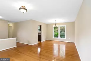 15204 General Stevens Ct, Chantilly, VA 20151 - Photo 5