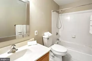 15204 General Stevens Ct, Chantilly, VA 20151 - Photo 21