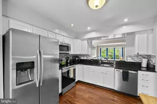 14519 Sully Lake Ct, Centreville, VA 20120 - Photo 21