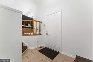 14519 Sully Lake Ct, Centreville, VA 20120 - Photo 7