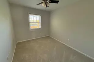 2430 Windbreak Dr, Alexandria, VA 22306 - Photo 13