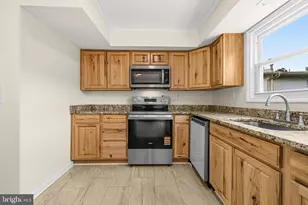 5013 Americana Dr, Annandale, VA 22003 - Photo 13