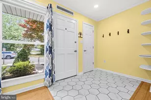 5013 Americana Dr, Annandale, VA 22003 - Photo 3