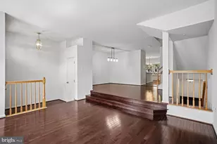 6610 Hunter Creek Ln, Alexandria, VA 22315 - Photo 7