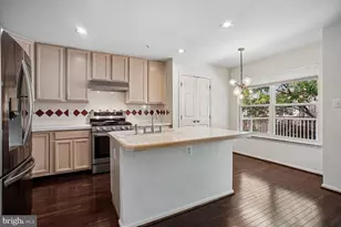6610 Hunter Creek Ln, Alexandria, VA 22315 - Photo 11