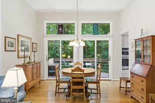 1608 Woodstock Ln, Reston, VA 20194 - Photo 17