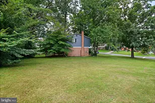 8701 Parliament, Springfield, VA 22151 - Photo 37