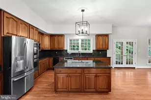 190 Falcon Ridge Rd, Great Falls, VA 22066 - Photo 23