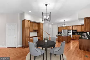 190 Falcon Ridge Rd, Great Falls, VA 22066 - Photo 25