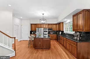 190 Falcon Ridge Rd, Great Falls, VA 22066 - Photo 19
