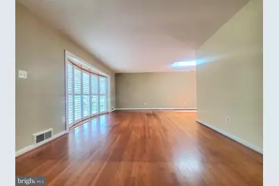 4517 Mayfield Drive, Annandale, VA 22003 - Photo 7