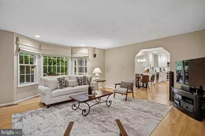 4915 Shadow Valley Drive, Fairfax, VA 22030 - Photo 15