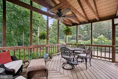 4915 Shadow Valley Drive, Fairfax, VA 22030 - Photo 35