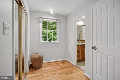 4915 Shadow Valley Drive, Fairfax, VA 22030 - Photo 25