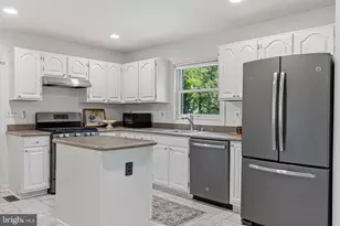 13425 Alfred Mill Ct, Herndon, VA 20171 - Photo 17