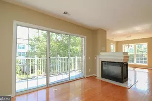 12621 Fair Crest Ct, Fairfax, VA 22033 - Photo 3