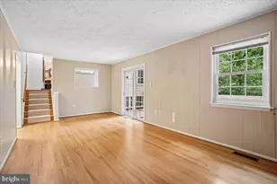 1877 Post Oak Trail, Reston, VA 20191 - Photo 15