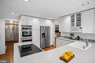 1877 Post Oak Trail, Reston, VA 20191 - Photo 9