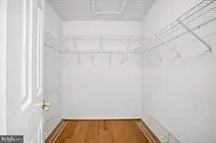 1877 Post Oak Trail, Reston, VA 20191 - Photo 23