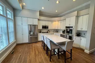 2304 Sawtooth Oak Ct, Vienna, VA 22182 - Photo 7