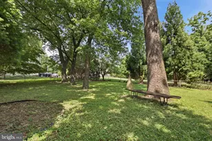 511 Malcolm Rd NW, Vienna, VA 22180 - Photo 9