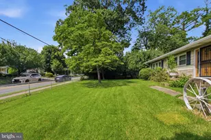 511 Malcolm Rd NW, Vienna, VA 22180 - Photo 5