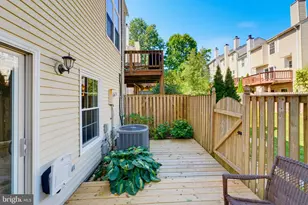 5849 Wye Oak Commons Ct, Burke, VA 22015 - Photo 25