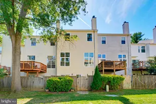 5849 Wye Oak Commons Ct, Burke, VA 22015 - Photo 27