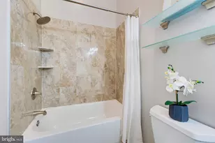 5849 Wye Oak Commons Ct, Burke, VA 22015 - Photo 17