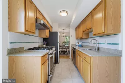 4918 Van Walbeek Place, Annandale, VA 22003 - Photo 7
