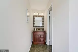 4918 Van Walbeek Pl, Annandale, VA 22003 - Photo 17
