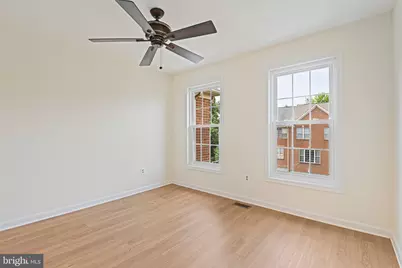 2453 Founders Way, Herndon, VA 20171 - Photo 33
