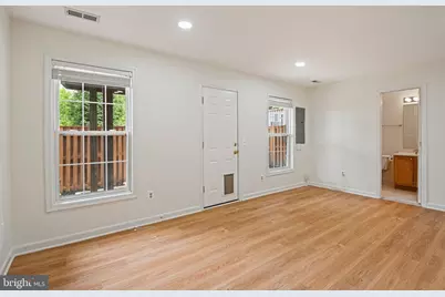 2453 Founders Way, Herndon, VA 20171 - Photo 41