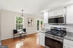 6428 Overcoat Ln, Centreville, VA 20121 - Photo 19
