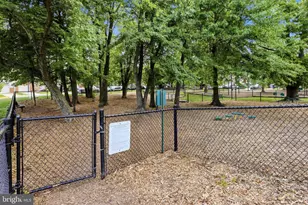 6428 Overcoat Ln, Centreville, VA 20121 - Photo 49