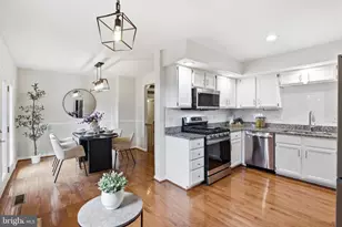 6428 Overcoat Ln, Centreville, VA 20121 - Photo 17